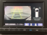 バックでの車庫入れも安心です! リアカメラが付いているバックモニター付のナビを装備しております。バンパーについているソナーや、操作線もついており距離感も画面から確認できます。