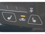 運転席と助手席にシートヒーターが付いています。