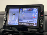 アラウンドビューモニターで車を上空から見下ろしているような映像を映し出します。周囲の状況がひと目でわかります!