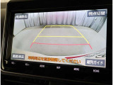 バックガイドモニターで、後方を確認しながら安心して駐車することができます。運転初心者も熟練者も必須の機能ですよ!