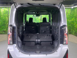 普段のお買い物や通勤、送迎等に十分な荷室スペースを確保しております。セカンドシートを倒すと、大きな荷物の積載も可能です♪