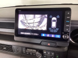 バックも安心のバックカメラ付いています。バックカメラがあると、いつでも安全にバックできますね。死角も減ります。
