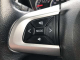 【ステアリングスイッチ】左です。ステアリングから手を離さず、運転に集中したまま手元でオーディオ操作等が出来ます。