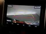バックガイドモニターで、後方を確認しながら安心して駐車することができます。運転初心者も熟練者も必須の機能ですよ!