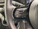 ステアリングにオーディオ操作スイッチが付いています。オーディオ画面に直接タッチしなくても操作が出来ますので、運転に集中できます。