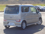 外装も丁寧に磨いております。是非1度実車をご覧ください!
