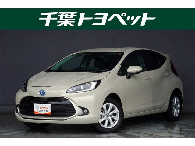 アクア  1.5 Z E-Four 4WD