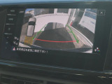 バックカメラ。駐車をサポートするガイドライン付で安全な駐車をサポートします。
