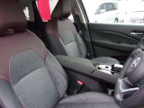 フロントシートの状態良好です。