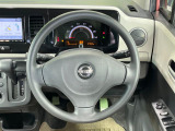 ステアリングも使用感が少なく、きれいな状態となっております♪
