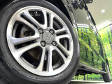 【純正14インチアルミホイール】外観にマッチした純正アルミホイールを装着しております。各種社外アルミホイールや、スタッドレスタイヤも取扱いしております。是非ご相談ください♪