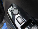 ドアミラーの鏡面の調節、格納は運転席からすべて操作できます!