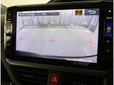 バックガイドモニターで、後方を確認しながら安心して駐車することができます。運転初心者も熟練者も必須の機能ですよ!