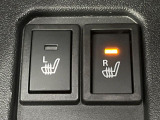 【シートヒーター】寒い日に重宝するシートヒーター!エアコンより早く温まってくれるので寒がりの人も安心ですね♪エアコンの温風は乾燥するから苦手、という方にもをおすすめです。