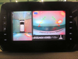 上から見下ろしているような映像で駐車をサポートするアラウンドビューモニターと、安心のバックモニター付き!ナビの画面にカメラ映像がしっかり表示されるので、駐車が苦手な方でも安心して車庫入れができますよ♪