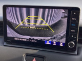 バックカメラも装備しております。車庫入れの苦手なお客様も安心!重宝してくれます!