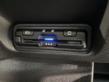 いまや快適なカーライフに欠かせないETCが付いています。