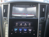 純正のナビを装備しております。