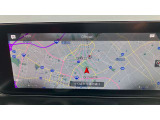 【コマンドシステム】センターのコントローラーとスイッチ類及び音声認識機能により、ナビゲーションやオーディオ&ビジュアル、車両設定等を安全に操作できます。また高精度ディスプレイを採用しています。