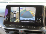 アラウンドビューモニター!空から見下ろしているかのような映像を映し出します。駐車時には安心ですよね♪