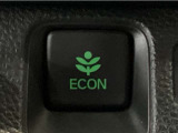 ★ECONスイッチ★ エコドライブを加速しよう!スイッチをONにすると、運転の仕方によるロスを抑え込み燃費をよくするようクルマが頑張ります(*^ー^*)燃費向上にチャレンジ♪