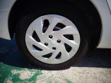 ホイールキャップも傷皆無で、タイヤ7部山以上あります♪