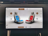【全席シートヒーター&クーラー】フロントシートとリアシートの両方で3段階調節が可能なシートヒーター&クーラーが内蔵されております。季節を問わず重宝するオプション装備です。