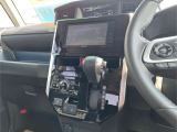 快適なドライブを楽しむための機能が装備!運転席から触れるので、操作も簡単です!