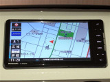 SDメモリーナビ(フルセグ対応)付きです♪