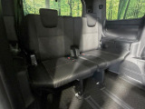 3列目シートはもちろん状態良好☆大人でもゆったりと座って頂けますので、大人数でのお出かけもラクラクです♪ご家族で、気の知れた仲間で、ドライブに行くのが楽しみですね♪