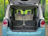 後席を格納すると、これだけの広さが!シーンに合わせたシートアレンジで、大きな荷物も積むことが出来ます♪