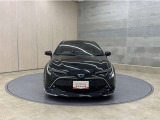お車購入のポイントとなるフロントマスクです!シャープな目つきが印象的なデザインのヘッドランプです。