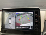 インテリジェントアラウンドビューモニター付きなので、上空から見下ろしているかのような画像ナビに表示します。ひと目で周囲の状況がわかるため、スムーズに駐車できます。
