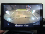 バックカメラの画像です。ガイドラインがスムースな車庫入れをサポートいたします!車庫入れの安心感がアップしますね☆