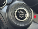 エンジンの始動はプッシュエンジン☆鍵を差し込む必要もありません☆★エンジン始動前に鍵を探す手間もはぶけますね★