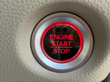 鍵を取り出さずに始動できるプッシュスタート。快適にお使いいただけます。