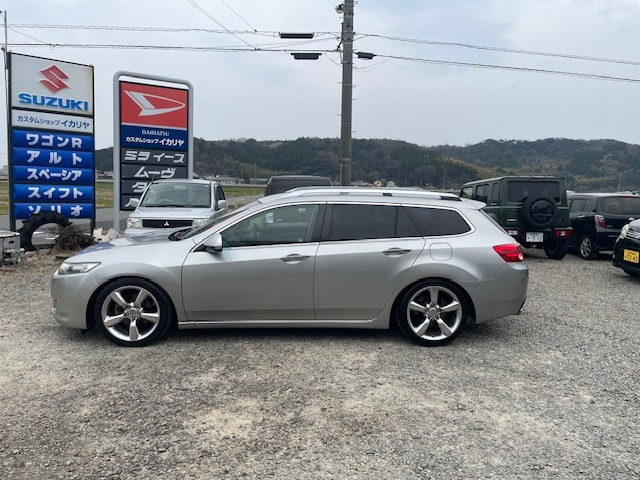 アコードツアラー 2.4 24TL