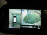 アラウンドビューモニター付きで駐車も楽々♪駐車が苦手な方でもこれで安心です!