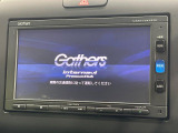 【純正ナビ】人気の純正ナビを装備しております。ナビの使いやすさはもちろん、オーディオ機能も充実!キャンプや旅行はもちろん、通勤や買い物など普段のドライブも楽しくなるはず♪