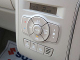 細かな温度調節ができるオートエアコンを搭載。簡単な操作で快適な空間をキープできるので、いつでも心地よくドライブを楽しめます。