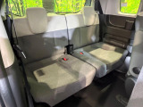 3列目シートはもちろん状態良好☆大人でもゆったりと座って頂けますので、大人数でのお出かけもラクラクです♪ご家族で、気の知れた仲間で、ドライブに行くのが楽しみですね♪