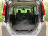後席を格納すると、これだけの広さが!シーンに合わせたシートアレンジで、大きな荷物も積むことが出来ます♪