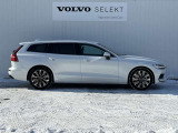 ◆サイド/流麗なプロポーションはVOLVO車の真骨頂。「美しいものと共にありたい」というオーナーの願いを満たします