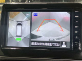 【アラウンドビューモニター】車を上から見下ろしているかのような映像で周囲の状況がひと目で確認、狭い駐車場に駐車するときも安心です♪