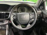 【純正革巻きステアリング】上質な革を使用することで、手にしっかり馴染みとても運転しやすいハンドルです♪