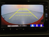 バックでの車庫入れも安心です! リアカメラが付いているバックモニター付のナビを装備しております。操作線もついており距離感も画面から確認できます。
