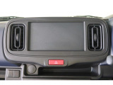 オーディオレス仕様車ですので、お客様好みのナビゲーションやオーディオが装着可能です。