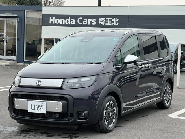 フリード 1.5 e:HEV クロスター 