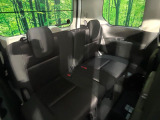 3列目シートはもちろん状態良好☆大人でもゆったりと座って頂けますので、大人数でのお出かけもラクラクです♪ご家族で、気の知れた仲間で、ドライブに行くのが楽しみですね♪