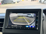 駐車時に便利なバックカメラを装備しています。